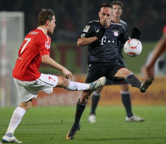 根據數據顯 根據數據顯